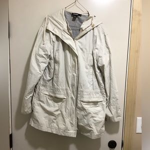 Beautiful DKNY Lined Jacket in Medium